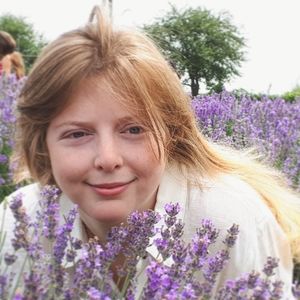 Meet your Posher, Roxanne